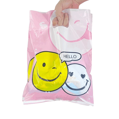 Que designs inovadores podemos esperar em sacolas plásticas com rosto sorridente da moda?